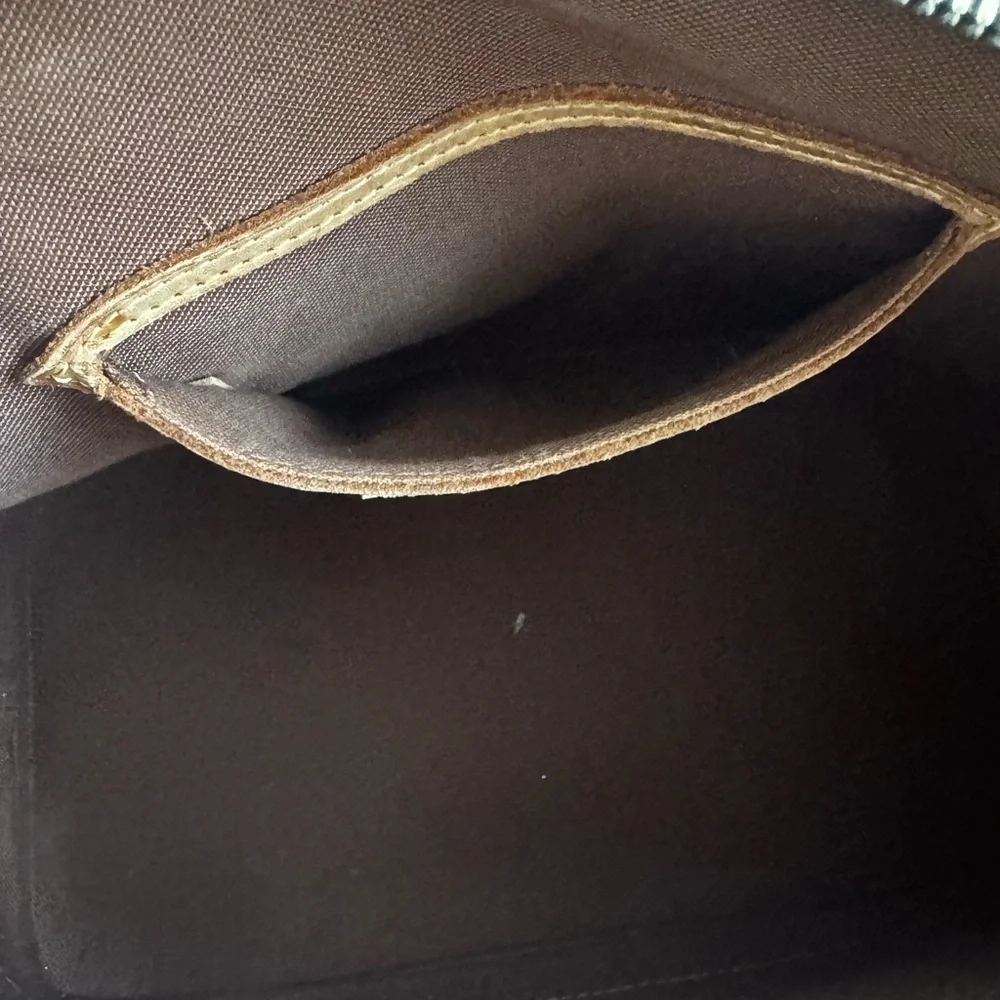 Authentic Louis Vuitton bag - Picture 12 of 14